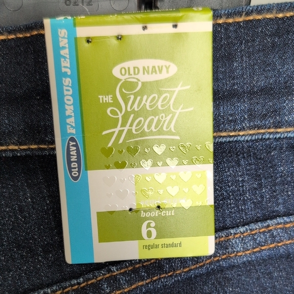 Old Navy Women's Boot Cut‎ Jeans in Indigo Size 6 New - Picture 6 of 9